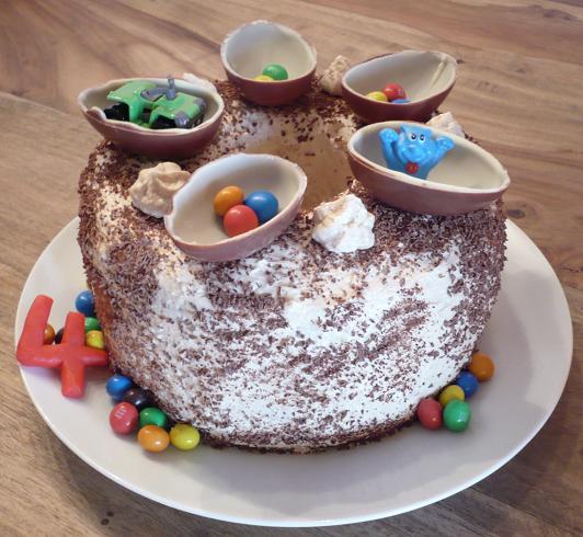 Überraschungsei-Kranz