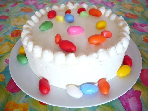Ostertorte 2013: Pfirsich-Sahne mit Haselnussbiskuit